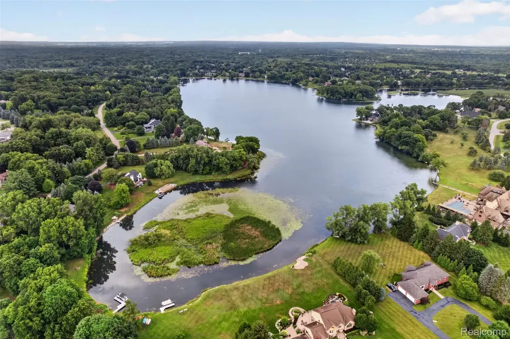 4719 Rosedale Court Independence Charter Township MI 48348