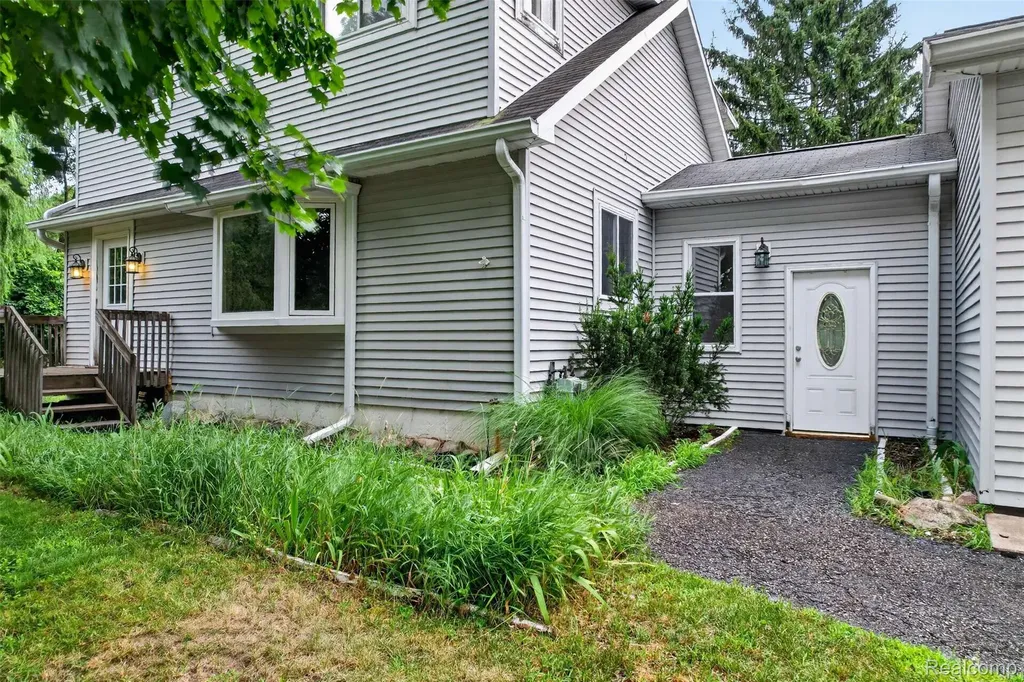 4719 Rosedale Court Independence Charter Township MI 48348