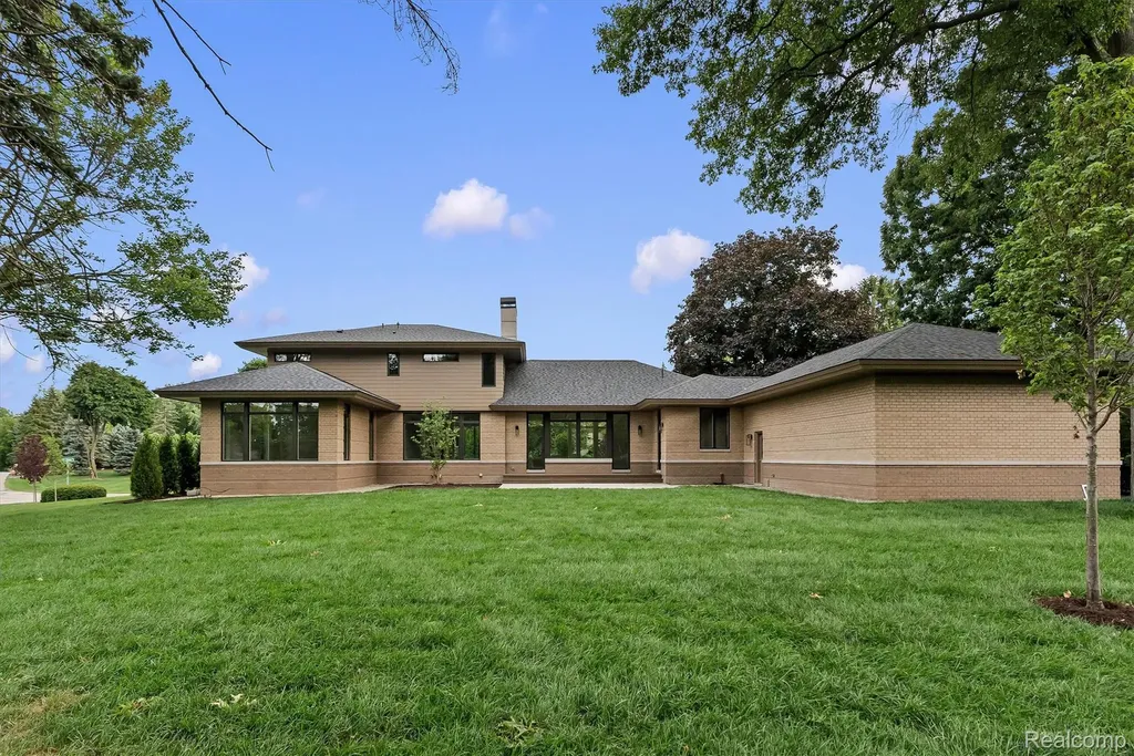 1465 Sodon Lake Drive Bloomfield Hills City MI 48302