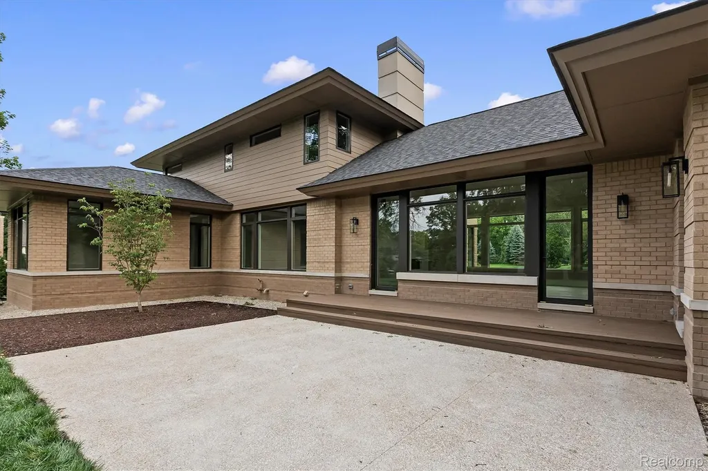 1465 Sodon Lake Drive Bloomfield Hills City MI 48302