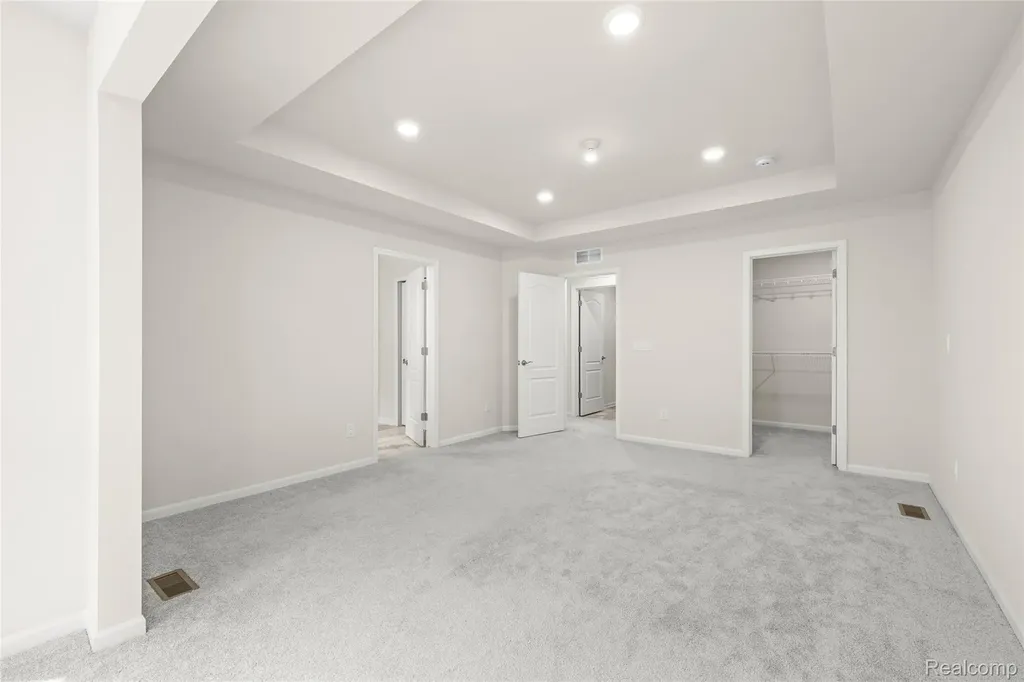 208 Addison Circle Commerce Charter Township MI 48390