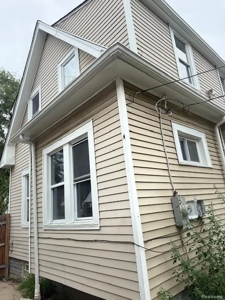 11412 Montrose Street Detroit City MI 48227