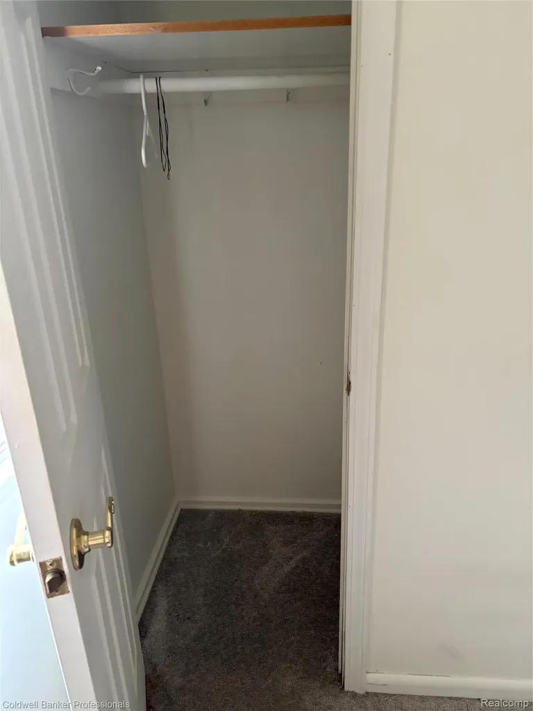 2327 Wildwood Circle Drive Grand Blanc Charter Township MI 48439