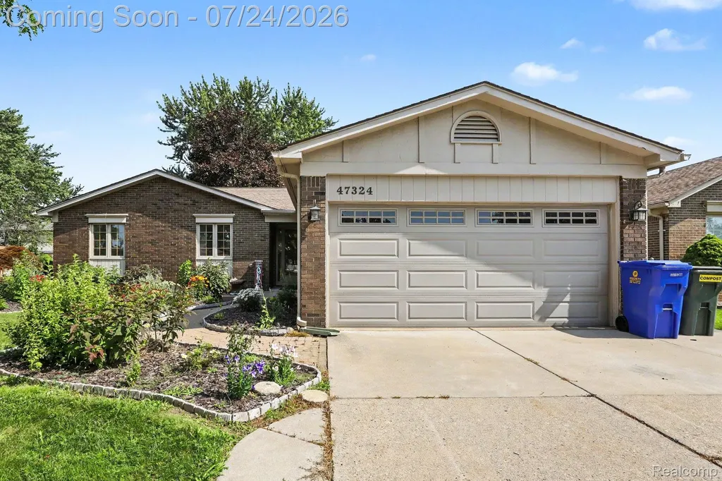 47324 Blossom Lane Macomb Township MI 48044