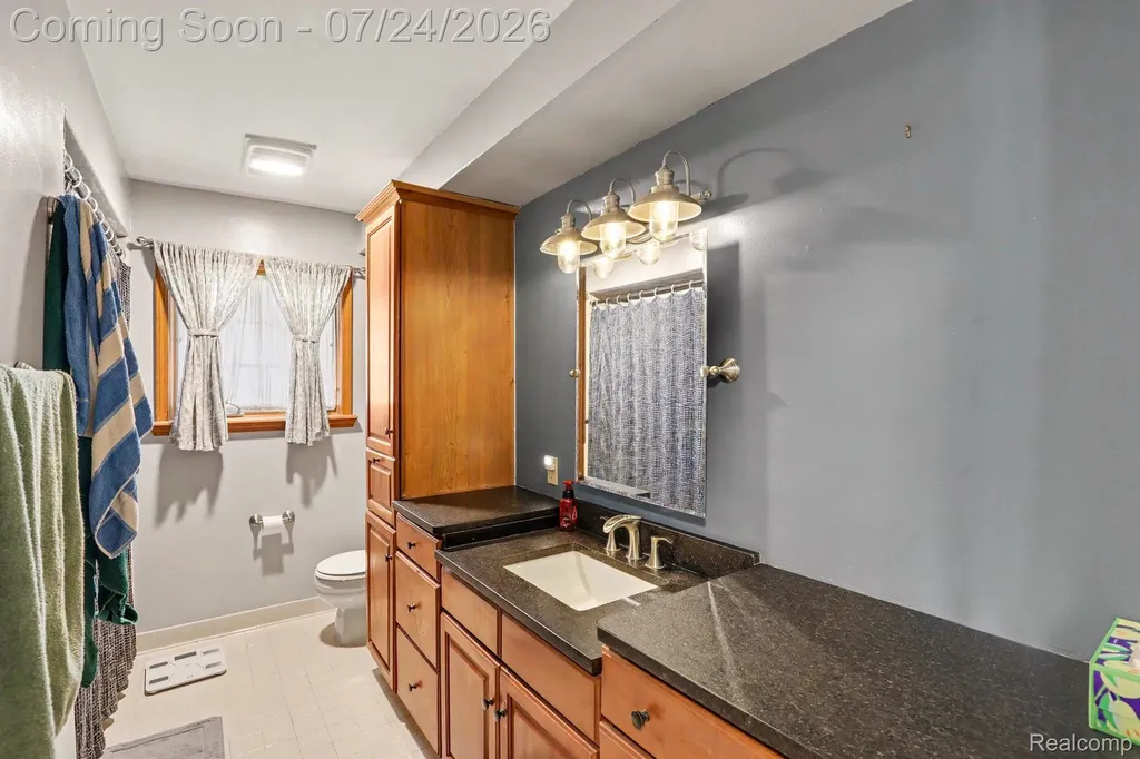 47324 Blossom Lane Macomb Township MI 48044