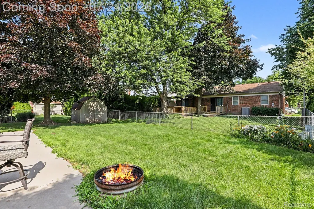 47324 Blossom Lane Macomb Township MI 48044