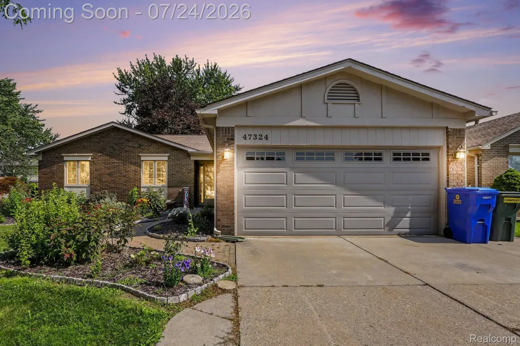 47324 Blossom Lane Macomb Township MI 48044