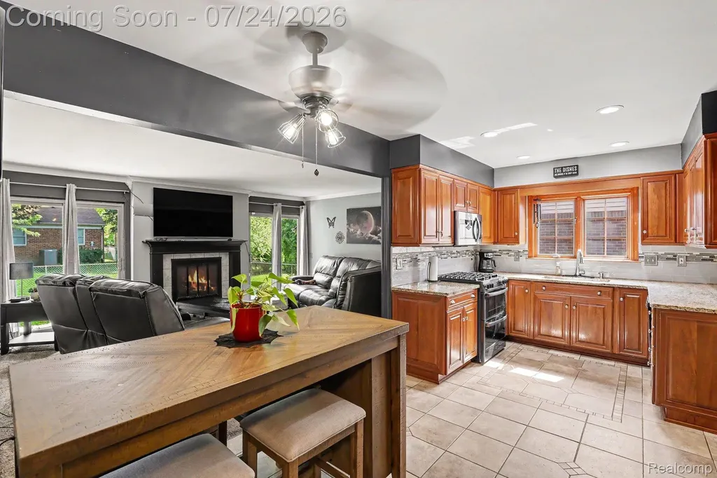 47324 Blossom Lane Macomb Township MI 48044