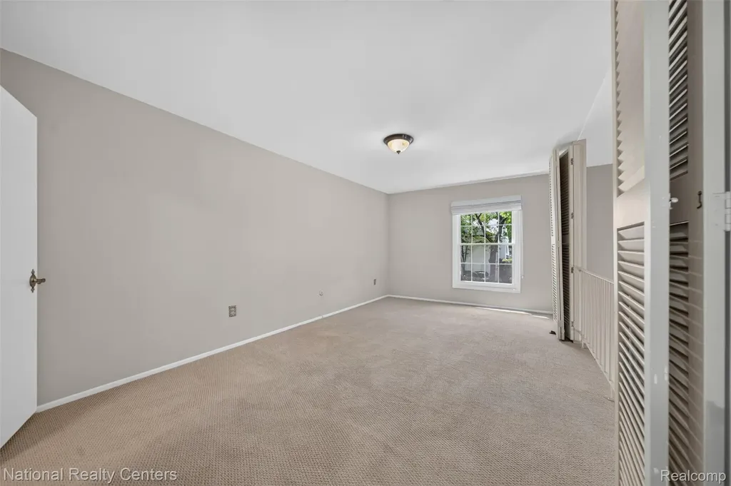 22045 Shore Pointe Lane St. Clair Shores City MI 48080