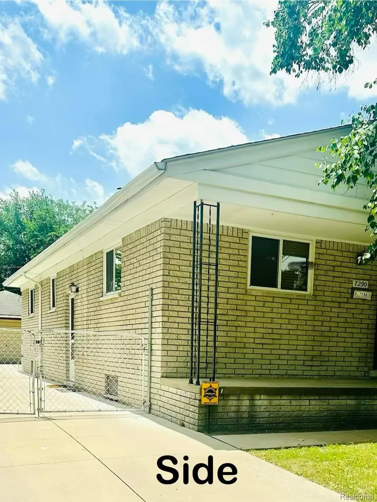 7290 Wiegand Center Line City MI 48015