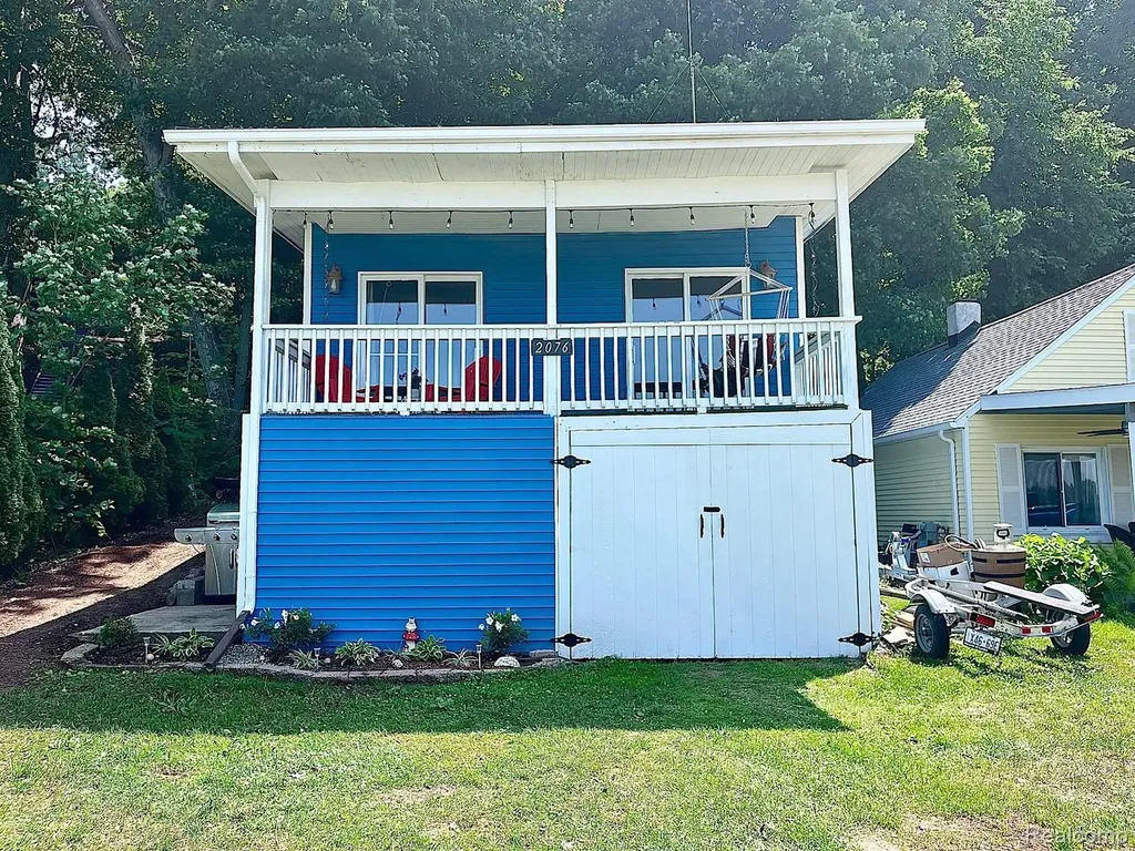2076 Gray Park Drive Oregon Township MI 48446