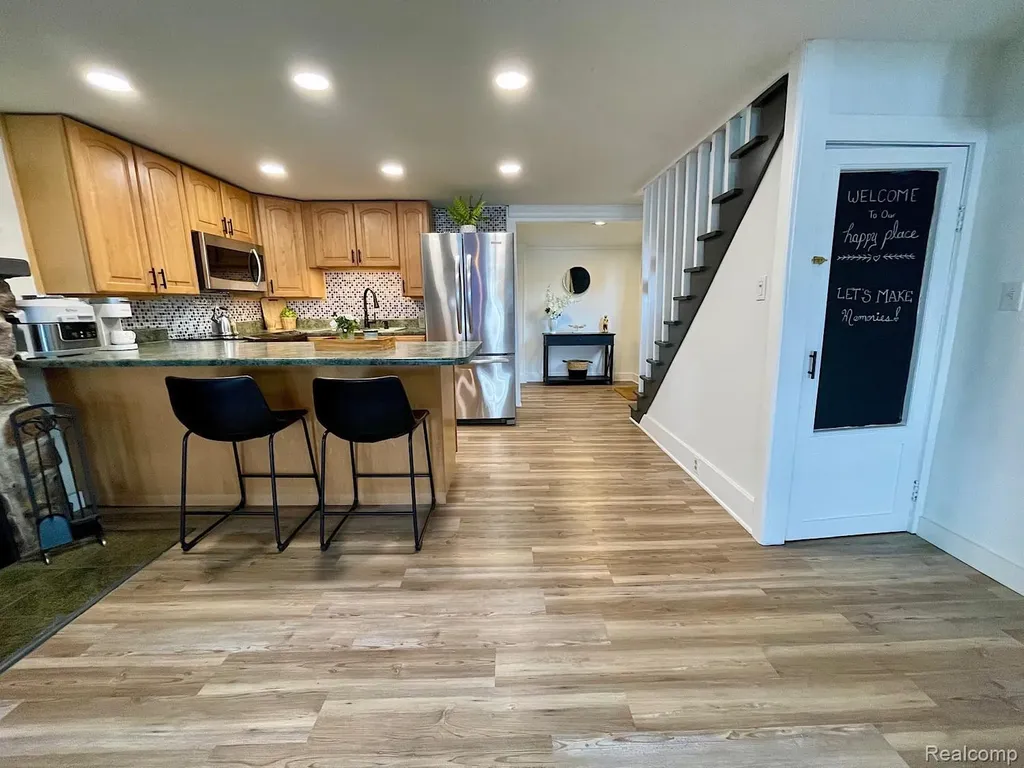 2076 Gray Park Drive Oregon Township MI 48446