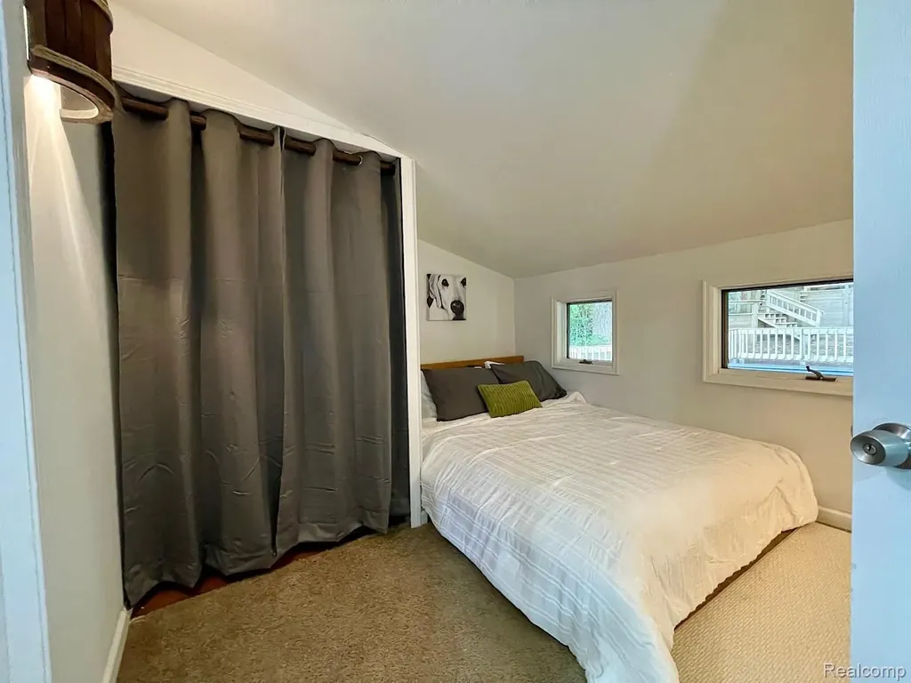 2076 Gray Park Drive Oregon Township MI 48446