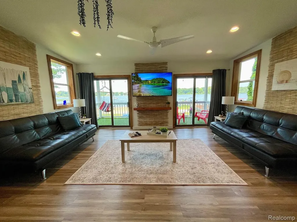 2076 Gray Park Drive Oregon Township MI 48446