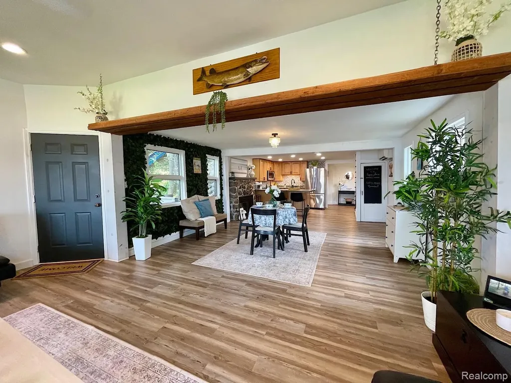 2076 Gray Park Drive Oregon Township MI 48446