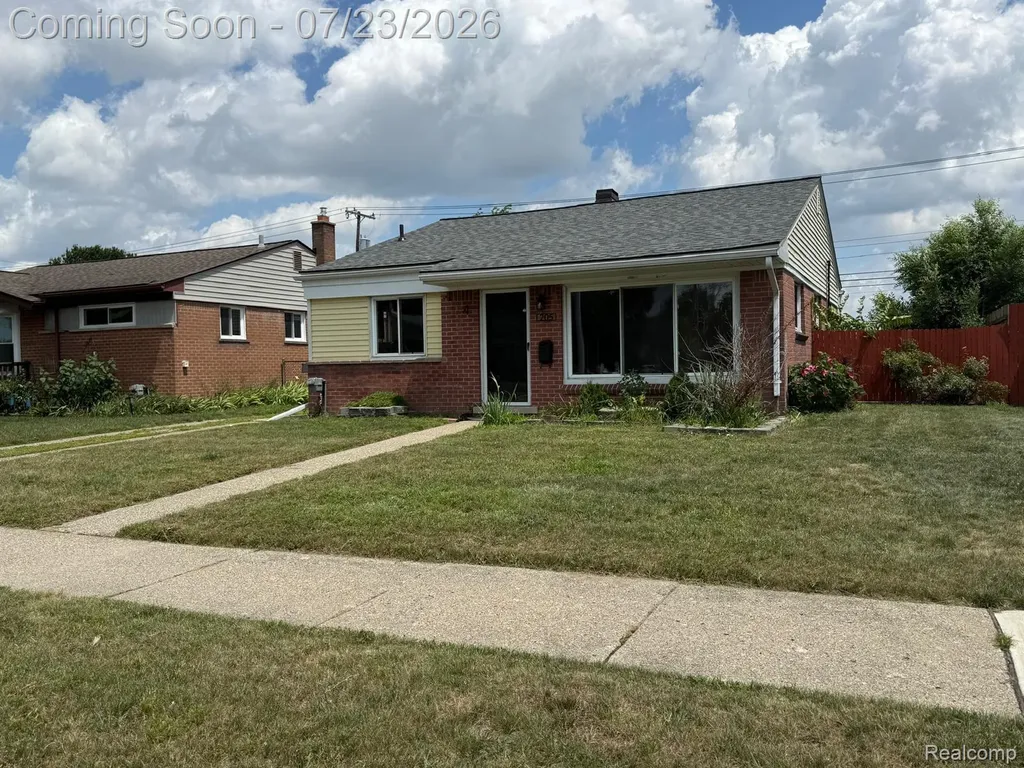 205 Shotka Street Westland City MI 48186