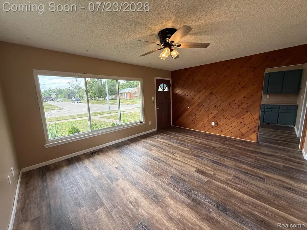 205 Shotka Street Westland City MI 48186