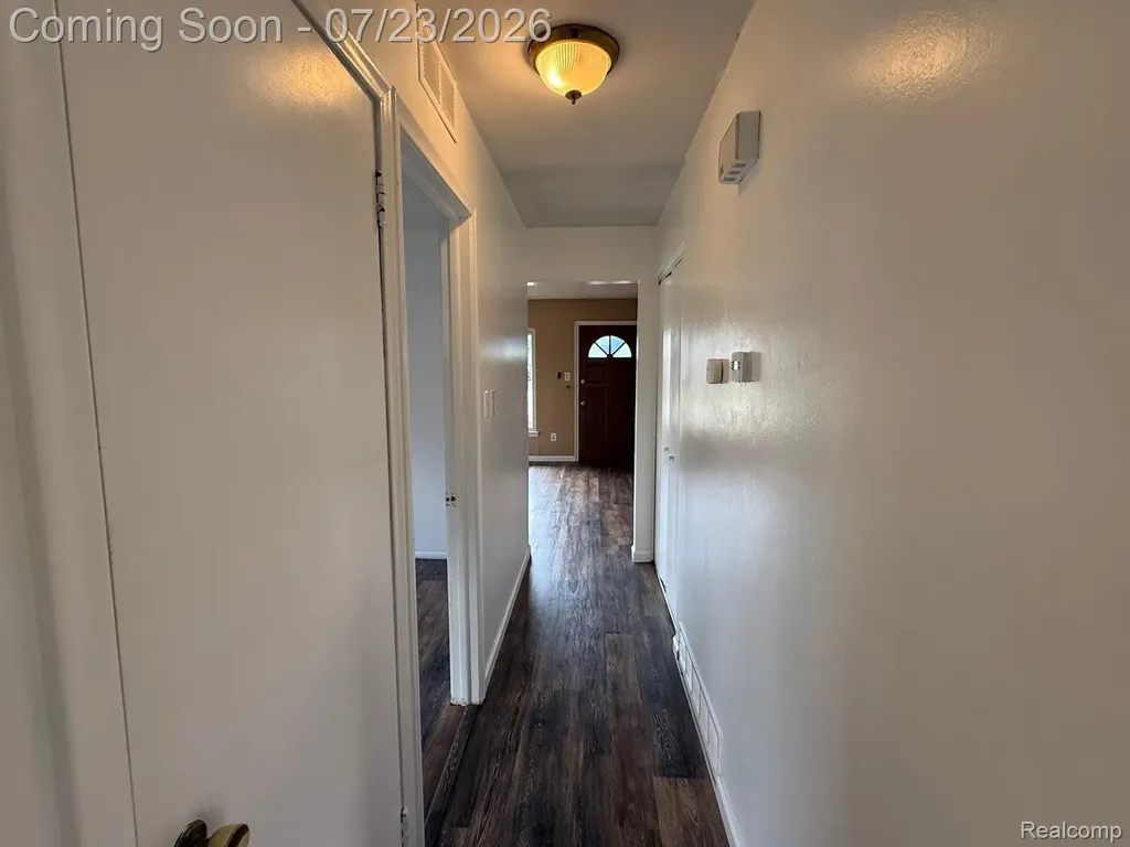205 Shotka Street Westland City MI 48186