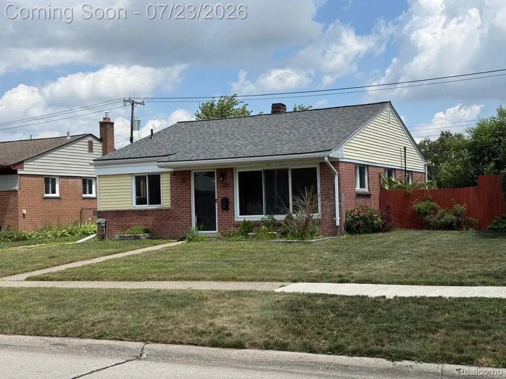 205 Shotka Street Westland City MI 48186