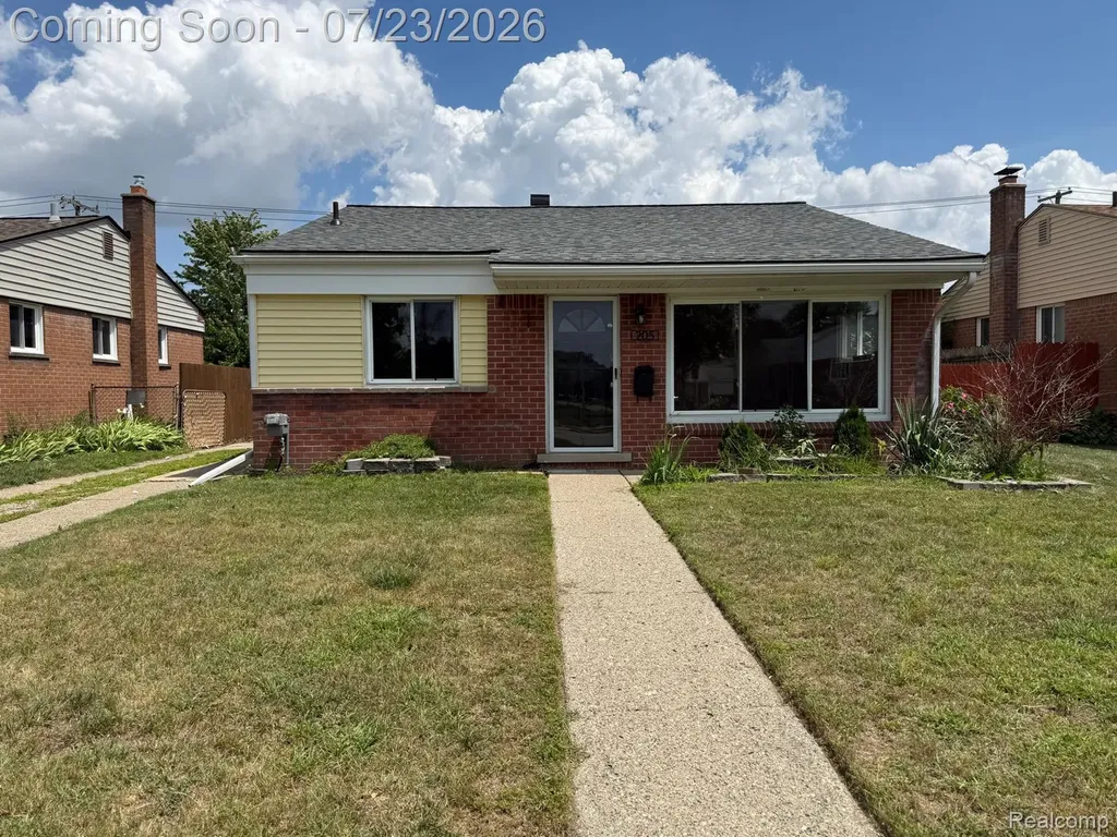 205 Shotka Street Westland City MI 48186