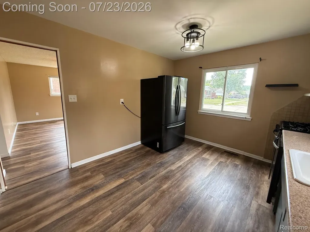 205 Shotka Street Westland City MI 48186