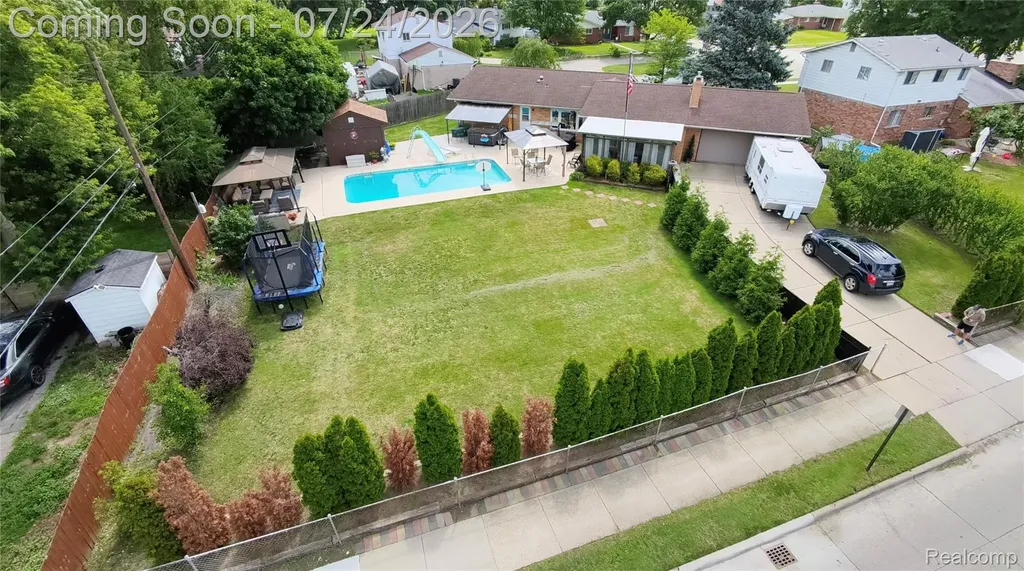 22685 Maple Court Hazel Park City MI 48030