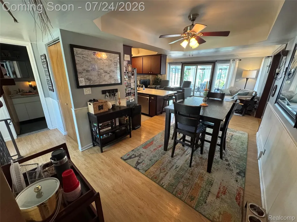 22685 Maple Court Hazel Park City MI 48030