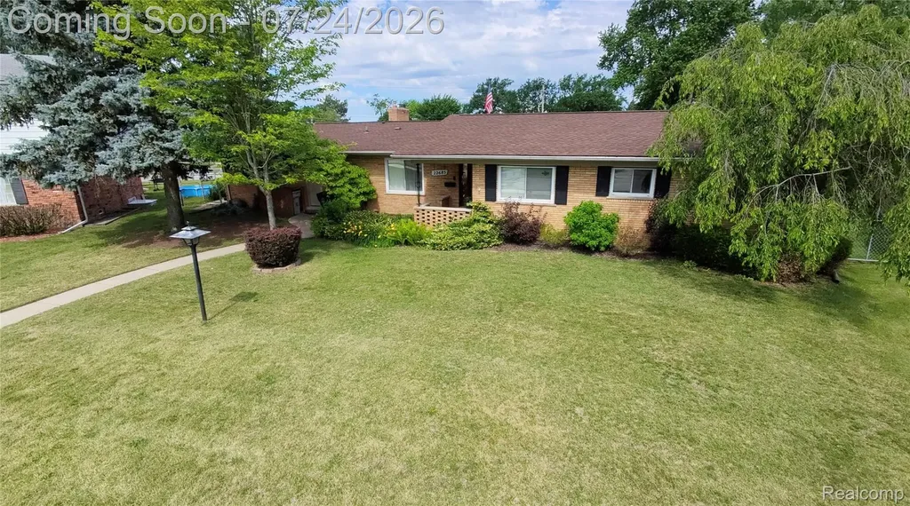 22685 Maple Court Hazel Park City MI 48030
