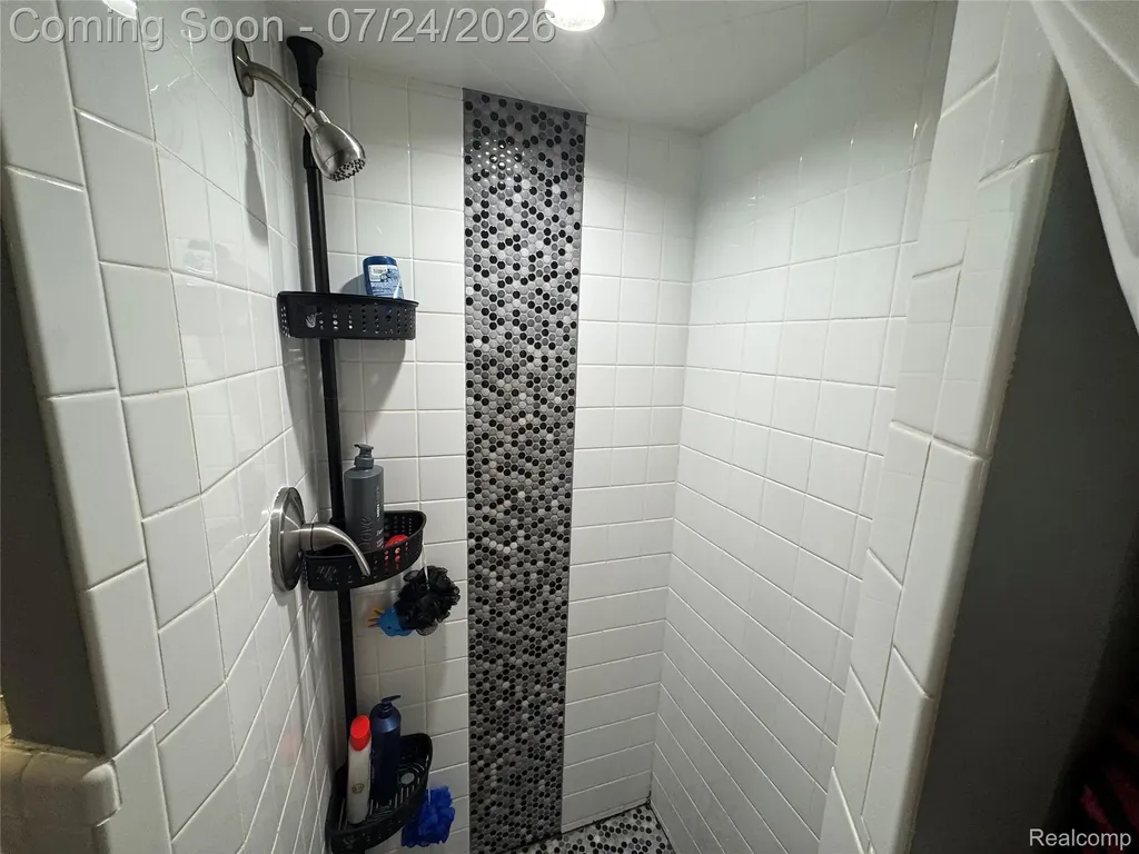 22685 Maple Court Hazel Park City MI 48030
