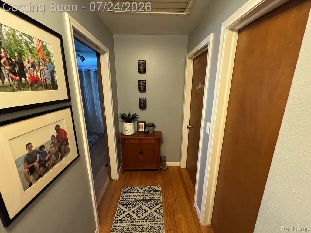 22685 Maple Court Hazel Park City MI 48030