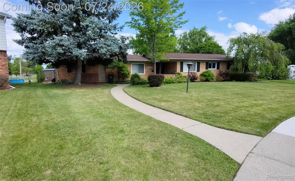 22685 Maple Court Hazel Park City MI 48030