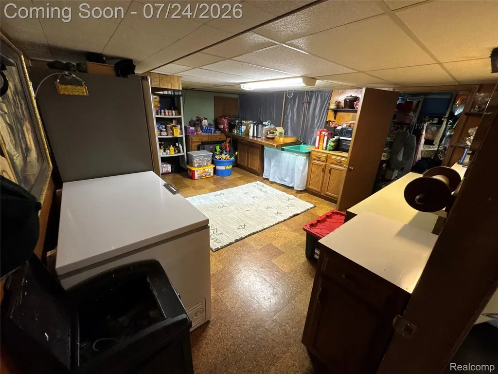 22685 Maple Court Hazel Park City MI 48030