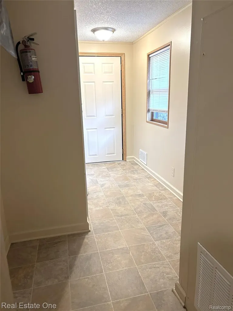 555 Turquoise Drive Northfield Township MI 48189