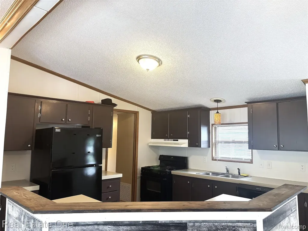 555 Turquoise Drive Northfield Township MI 48189