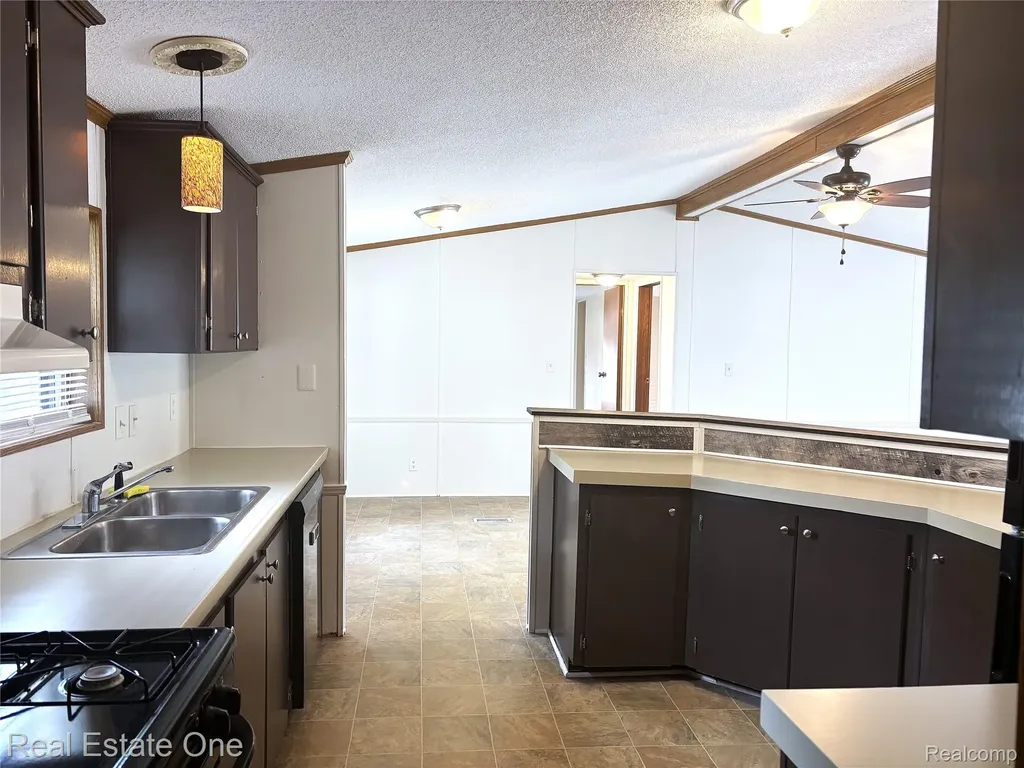 555 Turquoise Drive Northfield Township MI 48189