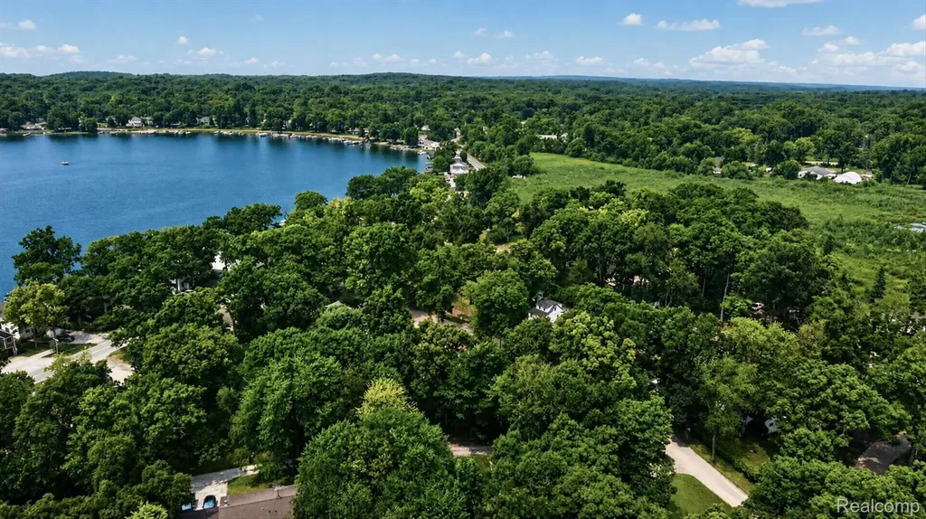 0000 Langolf Street White Lake Charter Township MI 48383