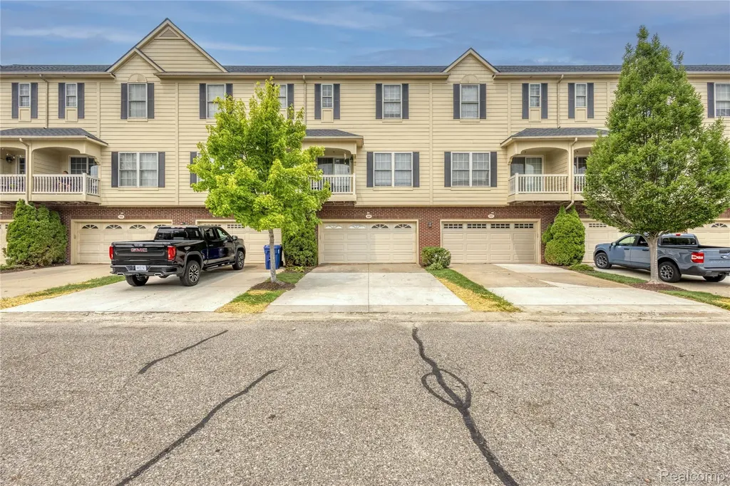 1569 E Lakeview Lane Canton Charter Township MI 48187