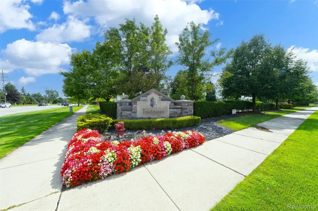 1569 E Lakeview Lane Canton Charter Township MI 48187