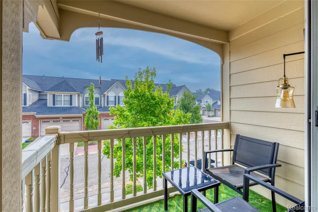 1569 E Lakeview Lane Canton Charter Township MI 48187