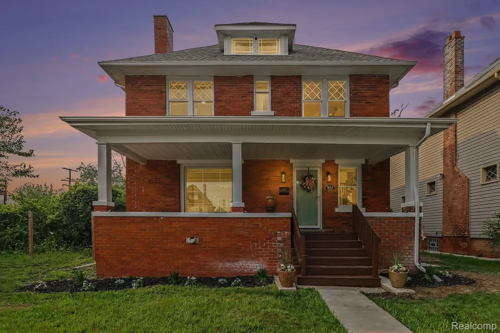 862 Atkinson Street Detroit City MI 48202