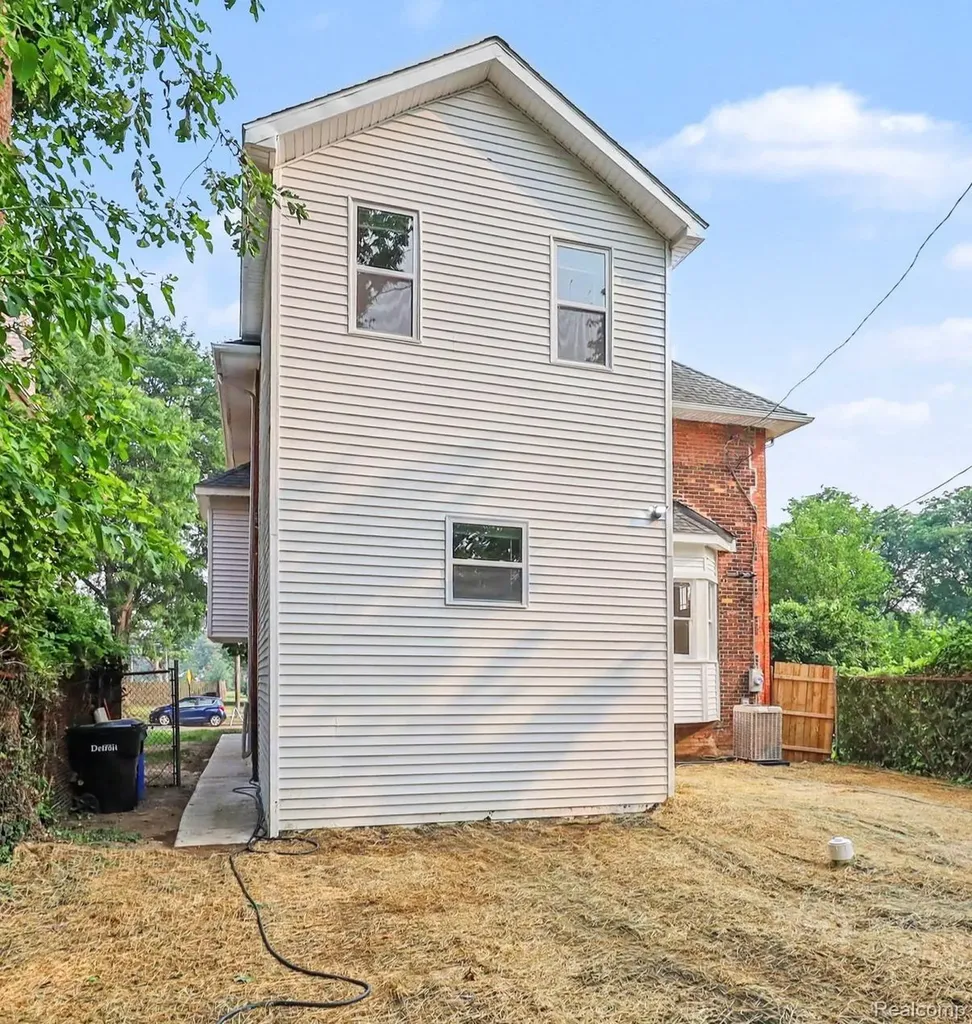 862 Atkinson Street Detroit City MI 48202