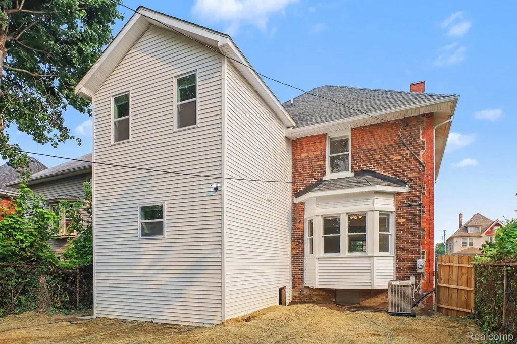 862 Atkinson Street Detroit City MI 48202