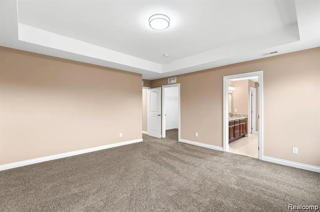 21507 Randall Street Farmington Hills City MI 48336