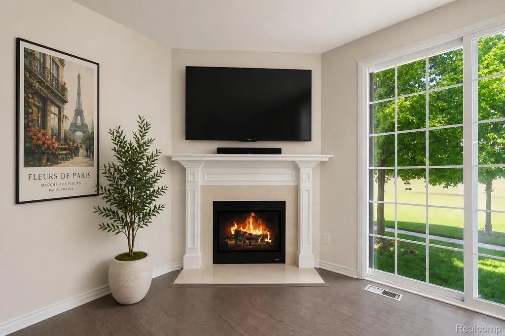 6996 Boulder Pointe Drive Washington Township MI 48094