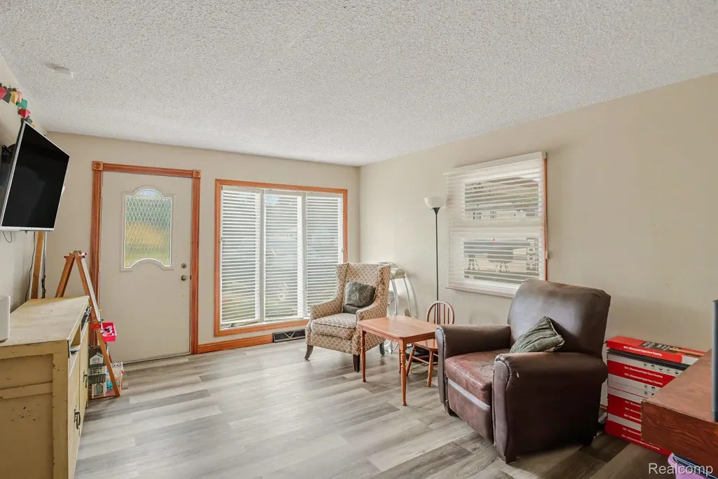 4425 Crampton Circle Genesee Charter Township MI 48506