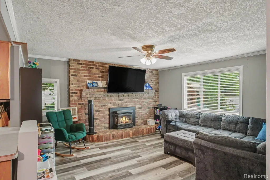 4425 Crampton Circle Genesee Charter Township MI 48506