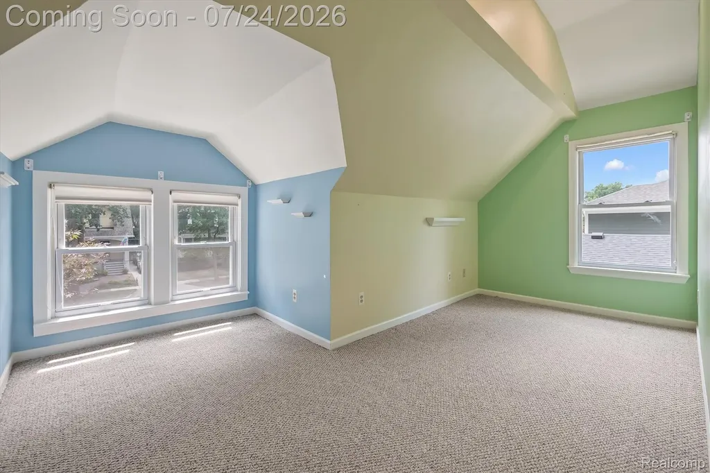 915 E 6th Street Royal Oak City MI 48067