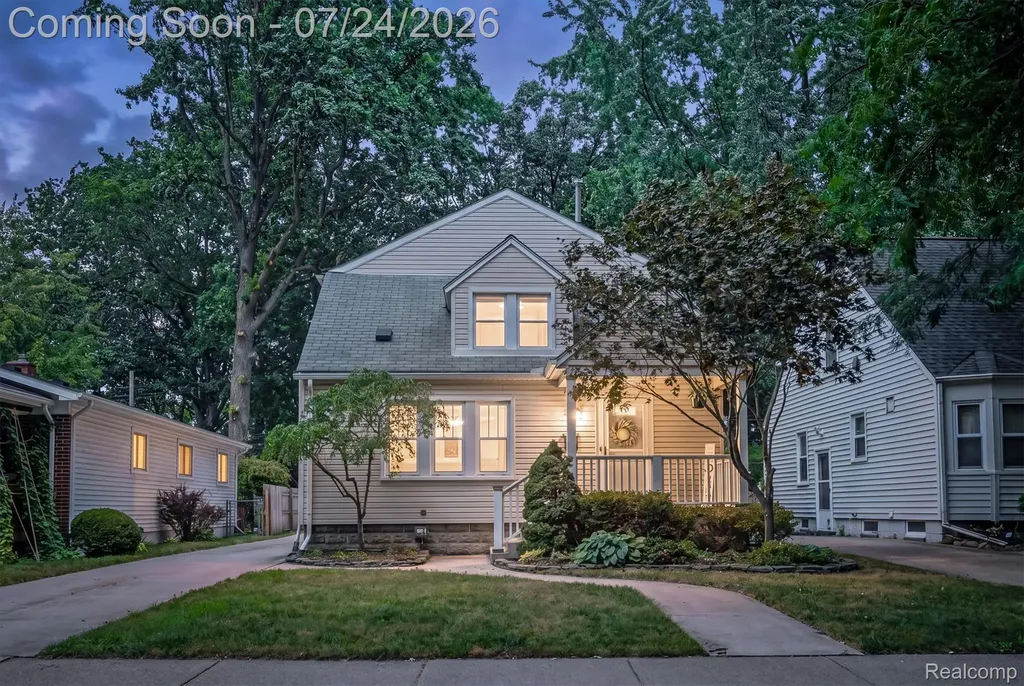 915 E 6th Street Royal Oak City MI 48067