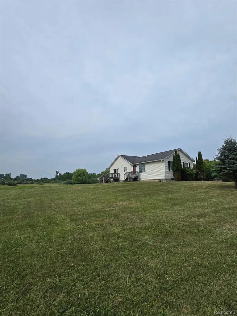 4154 Harris Road Burtchville Township MI 48059