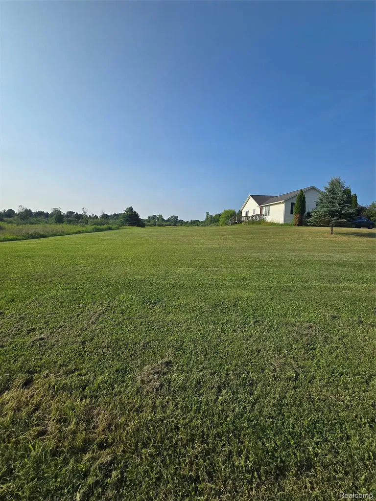 4154 Harris Road Burtchville Township MI 48059